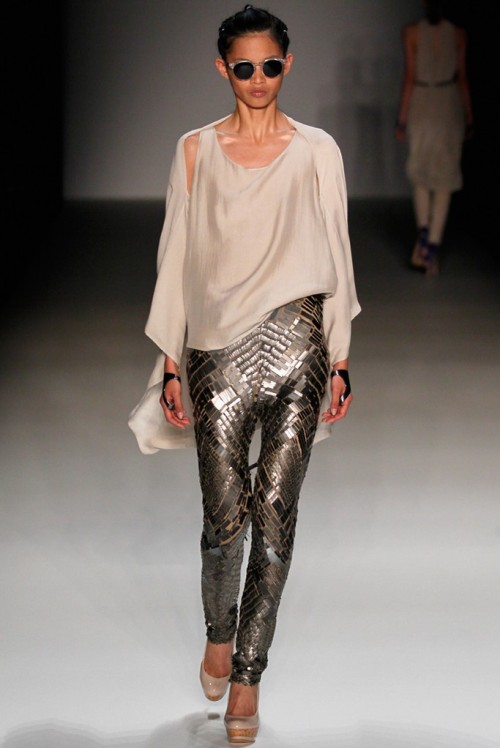 womensweardaily:  Dawid Tomaszewski RTW Spring 2014 Photo by Getty Images for Mercedes-Benz Fashion Week Berlin  This season, the designer toned down the glitz with appealing results.  For More 