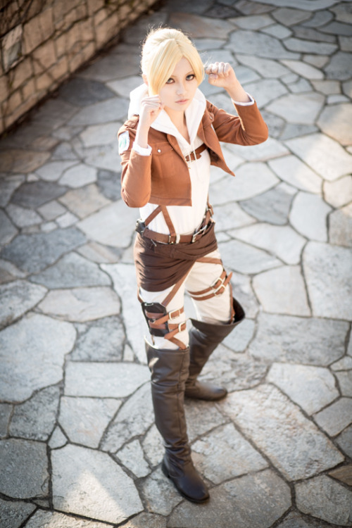 Annie Leonhart - Tanja Istel