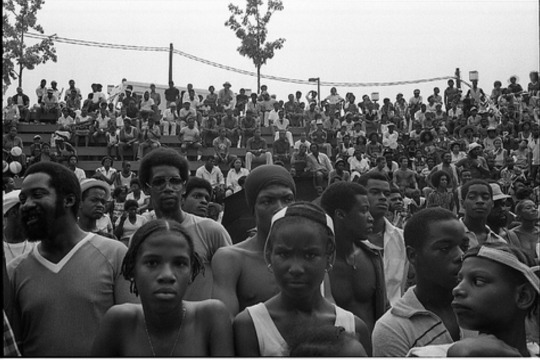 lostinurbanism:  Baltimore, Maryland. Photographs by Breck Chapman as part of the University of Baltimore’s Langsdale Library (1968-1996 collection)