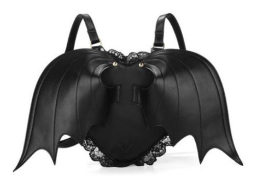 porcelain-bonesx:  You can buy this backpack here. ๊.00 bucks tho Excuse me while I cry…. 
