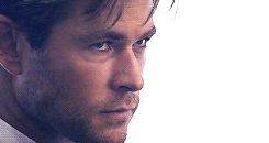 mcavoys:    Chris Hemsworth in Don’t Crack Under Pressure for TAG Heuer     Sweet