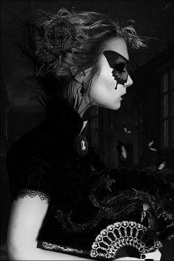 whitesoulblackheart:  Night Butterfly© AlexandraVBach