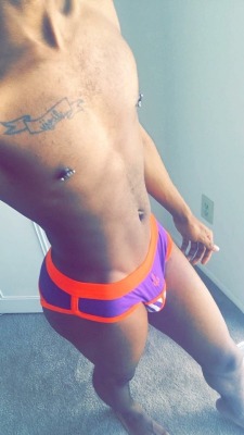 viixxn:  Waist Snatched & Sexy Ass @tasteetreasures