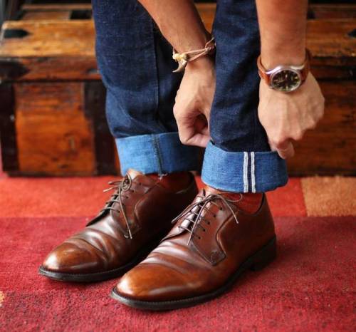 While hanging in SF a few weeks ago, I thrifted these sweet shoes. The patina on the leather caught 