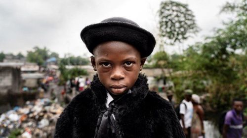 - Congo’s sapeurs pass their style on to a new generation. - … “Residents of the twin C