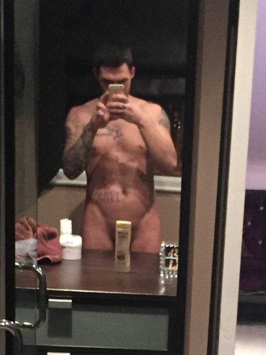 hotcelebs2000:  KIRK NORCROSS