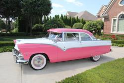 kittensgomeowww:  my-favoritebook:  creativenativeworks:  Pretty in Pink  OMG this is my actually dream car!! I would look so pretty :)  Wtf?! Helloooo car oft dreams. 😍 Gimme gimme 