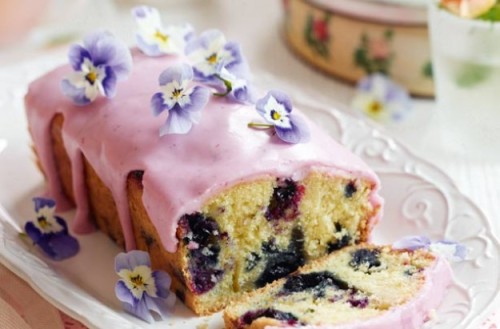 afaerytalelife: Summertime Recipes ― Lemon and Blueberry CakeIngredients —• 125g butter&b