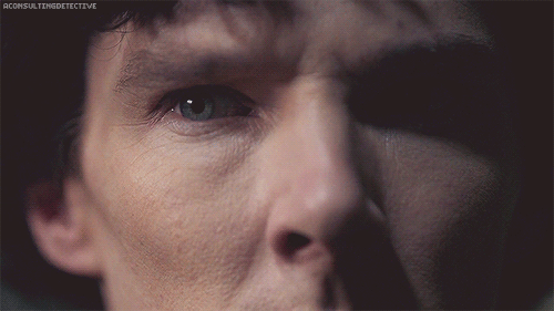 aconsultingdetective:Gratuitous Sherlock GIFsI know that face.