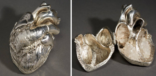 themedicalstate: Anatomical Works Sculpted in Crystal and GlassSanta Fe-based sculptor and jewelry d
