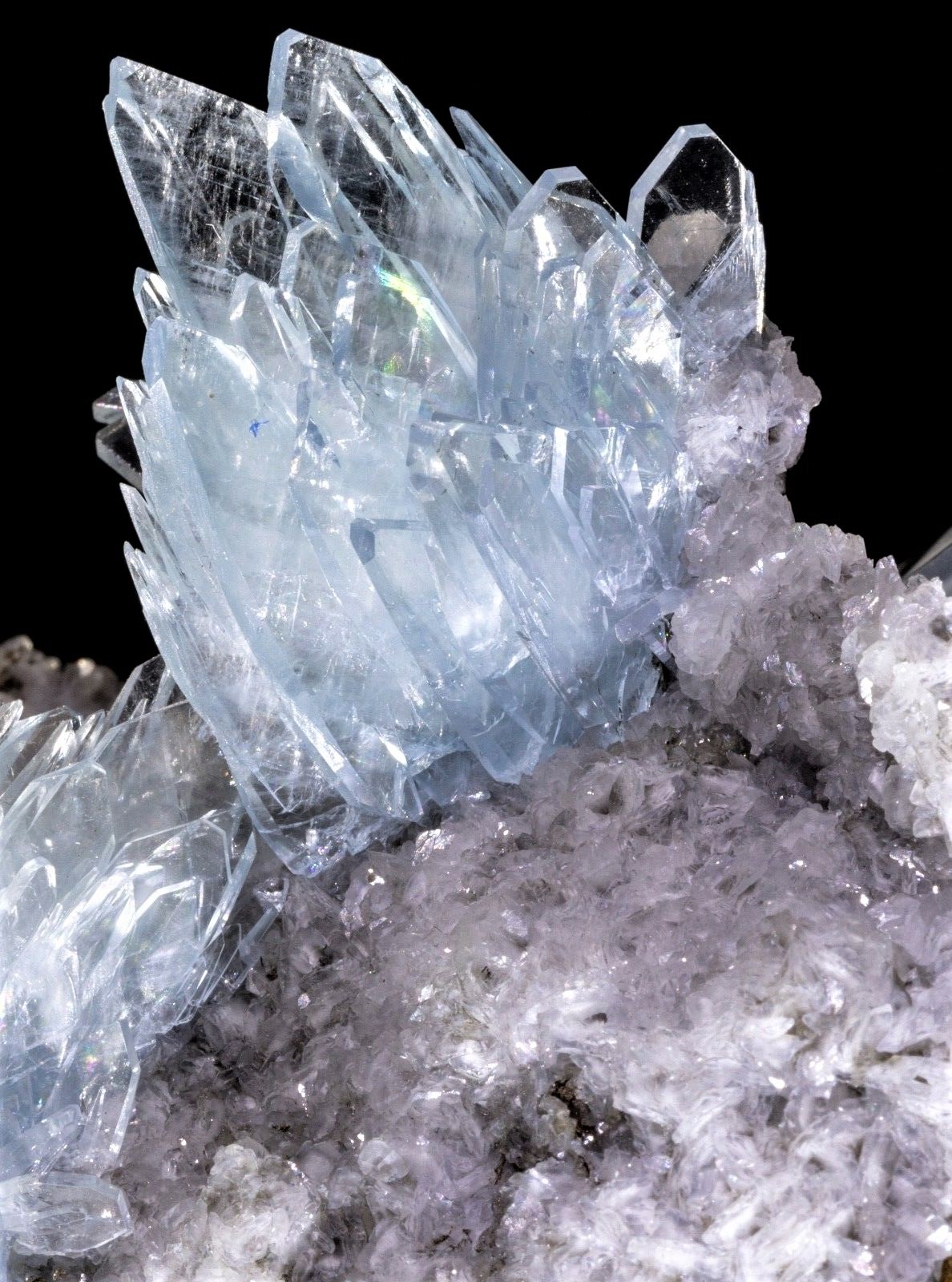 bijoux-et-mineraux:   Blue Barite &amp; White Barite on Limonite - Sidi Lahcen,