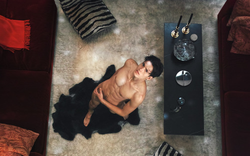 cowten:  Besides hot naked boy this photo is beautiful 