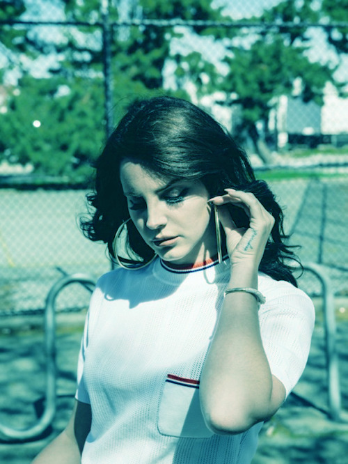 Lana Del Rey by Geordie Wood for Fader Magazine http://its-erva-venenosa.tumblr.com/ - légalise! 