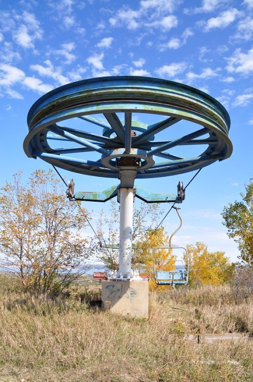 abandoned-playgrounds: The place where Angels and Devils Nest - The Devils Nest abandoned ski lifts 