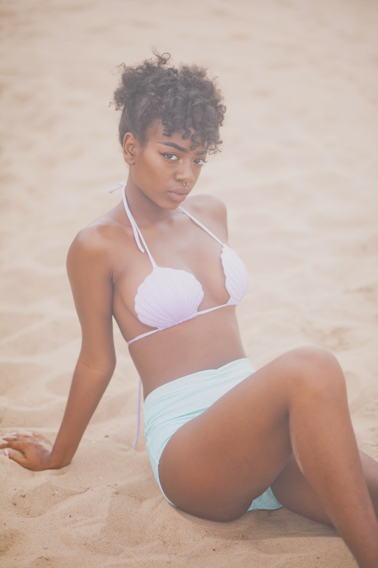 margaritamermaidblog: Beautiful Taylor in Coney Island shot by Hana Haley 