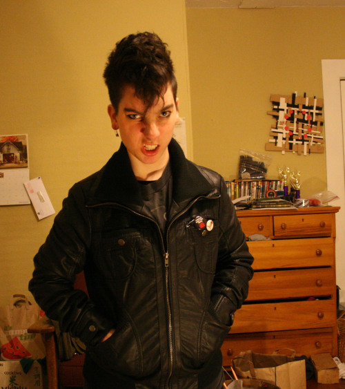 nothing-rhymes-with-grantaire: Round 1 of sort of punk! Grantaire cosplay, I guess. I’ll try b