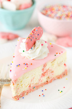 foodffs:FROSTED ANIMAL COOKIE CHEESECAKE