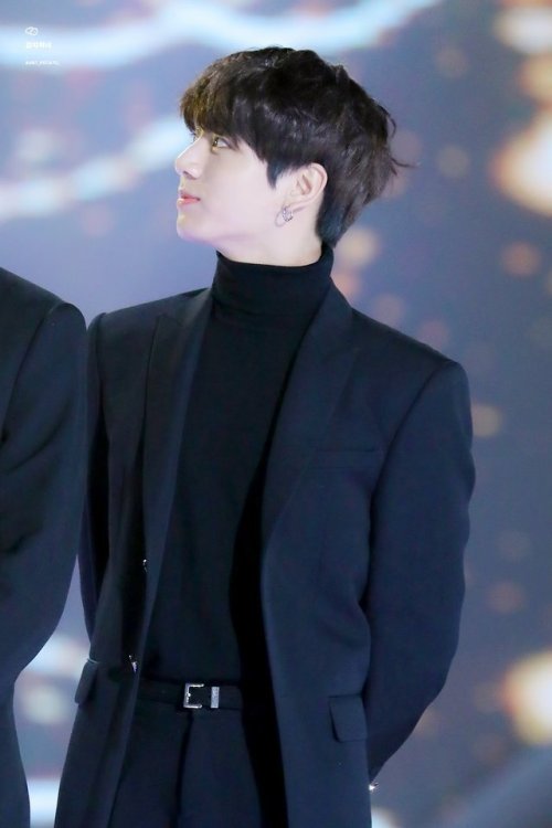 allforbts:© 감자처녀 | Do not edit.