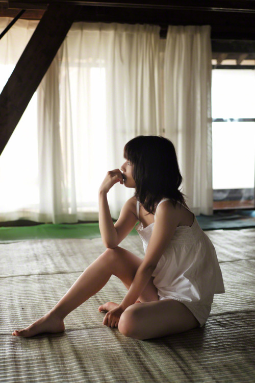 nisseboxx:  Erina Mano - Wani Books Gravure Channel Vol.130 - April 2015-Week 3 