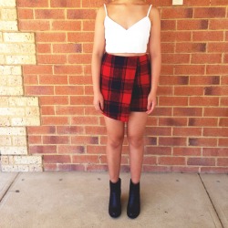  Love my new Plaid Bodycon Skirt from SheInside. 