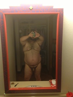 nichbchsr:  gulobear:  perfect body  :-)