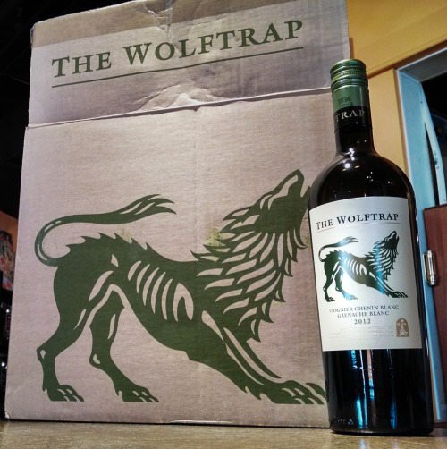 VIOGNIER BLEND | The Wolftrap $35
Western Cape, South Africa
Lively with a floral frame around the green plum, green almond, and yellow apple notes, followed by a bouncy finish.