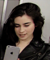lmregui:Lauren feat. her tongue