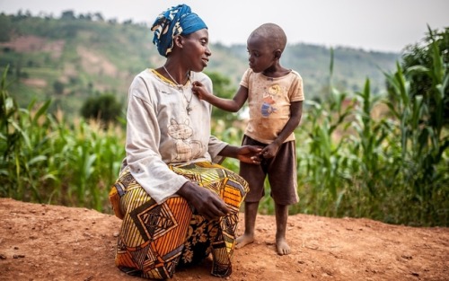 portraitsofafrica: Celebrating strong mothers from around the world View all the photos &amp; th