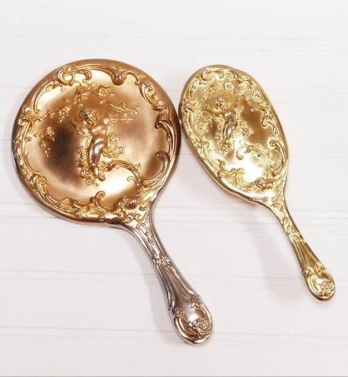 Antique Gold Plated Vanity Set //RemembrancesofYours