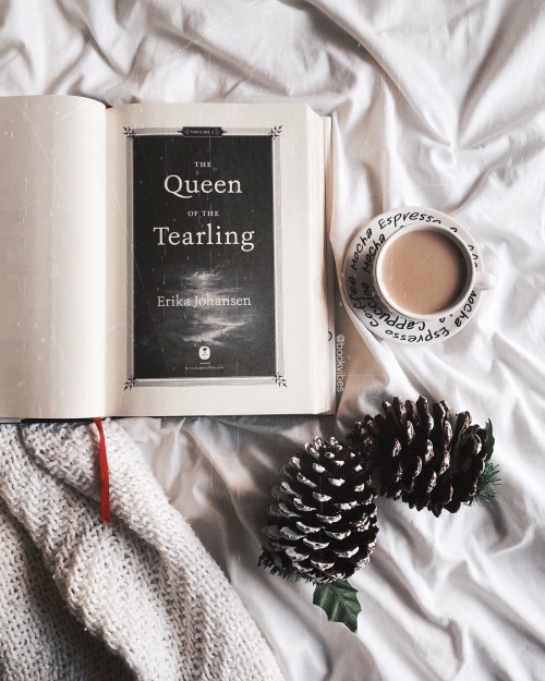 herondale-heir: The Queen of the Tearling Review