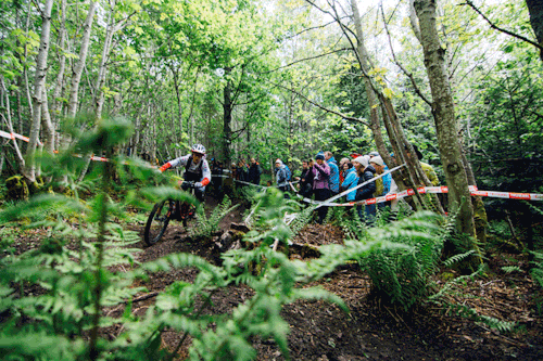 thebikingsquirrel:  Sequence Sunday! Tracy Moseley at the Tweedlove EWS