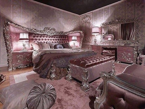 classyxosassy:Checking out all new followers x