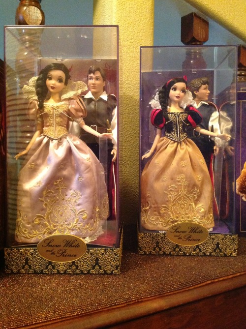 thedisneydifference:I got BOTH of them today! The D23 exclusive Snow White Designer doll, and the 