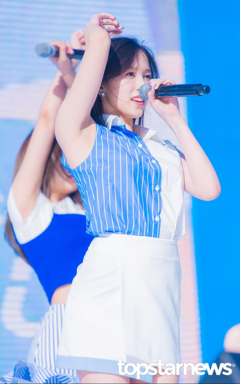 Myoui Mina (Twice) - Pocari Sweat Blue Run Concert Pics