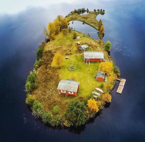 XXX darksilenceinsuburbia:  Kotisaari Island photo