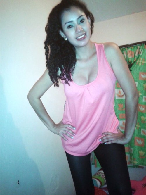 XXX latinashunter:  Latina With Gorgeous Dark photo