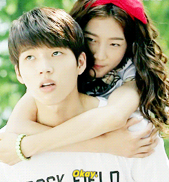 죄; hiatus