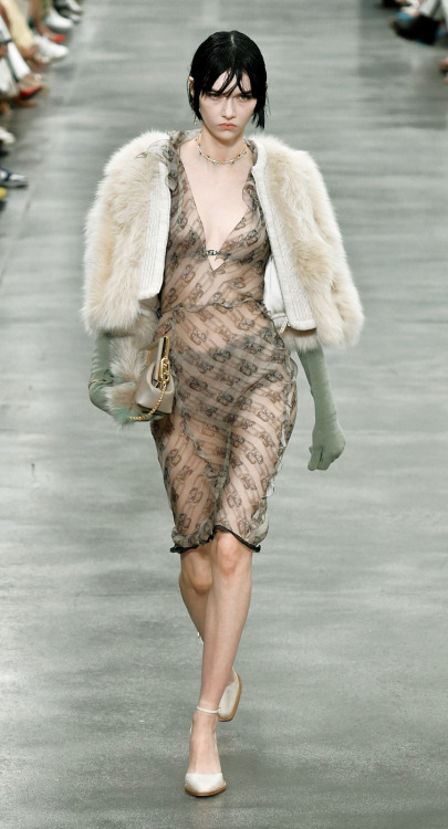 driflloon:  steinberg @ fendi fw22