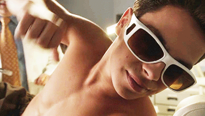 famousmeat:Shirtless Jake T. Austin gets a tattoo removed on The Fosters
