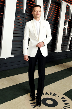 mcavoys:     Rami Malek attends the 2016 Vanity Fair Oscar Party Hosted By Graydon Carter at the Wallis Annenberg Center for the Performing Arts on February 28, 2016 in Beverly Hills, California.   