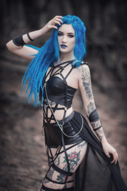 gothicandamazing:  Model: BLUE ASTRIDPhoto: Aneta Pawska - Enchanted Stories Clothing: Askasu Welcome to Gothic and Amazing | www.gothicandamazing.com  