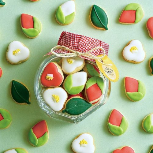 Seasonal mini icing cookies by artist Take Yoko