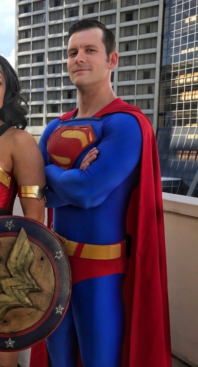 bulgefixation: Robert McGlamery as Supermanhttps://www.instagram.com/rkmsc10/https://twitter.com/Rob