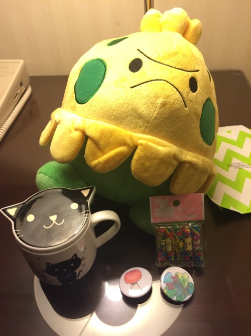 merchandise from today! I&rsquo;m dying because I can&rsquo;t buy every single plush :&r