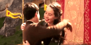 eclmunclpevensie:  the pevensies + hugs in lww