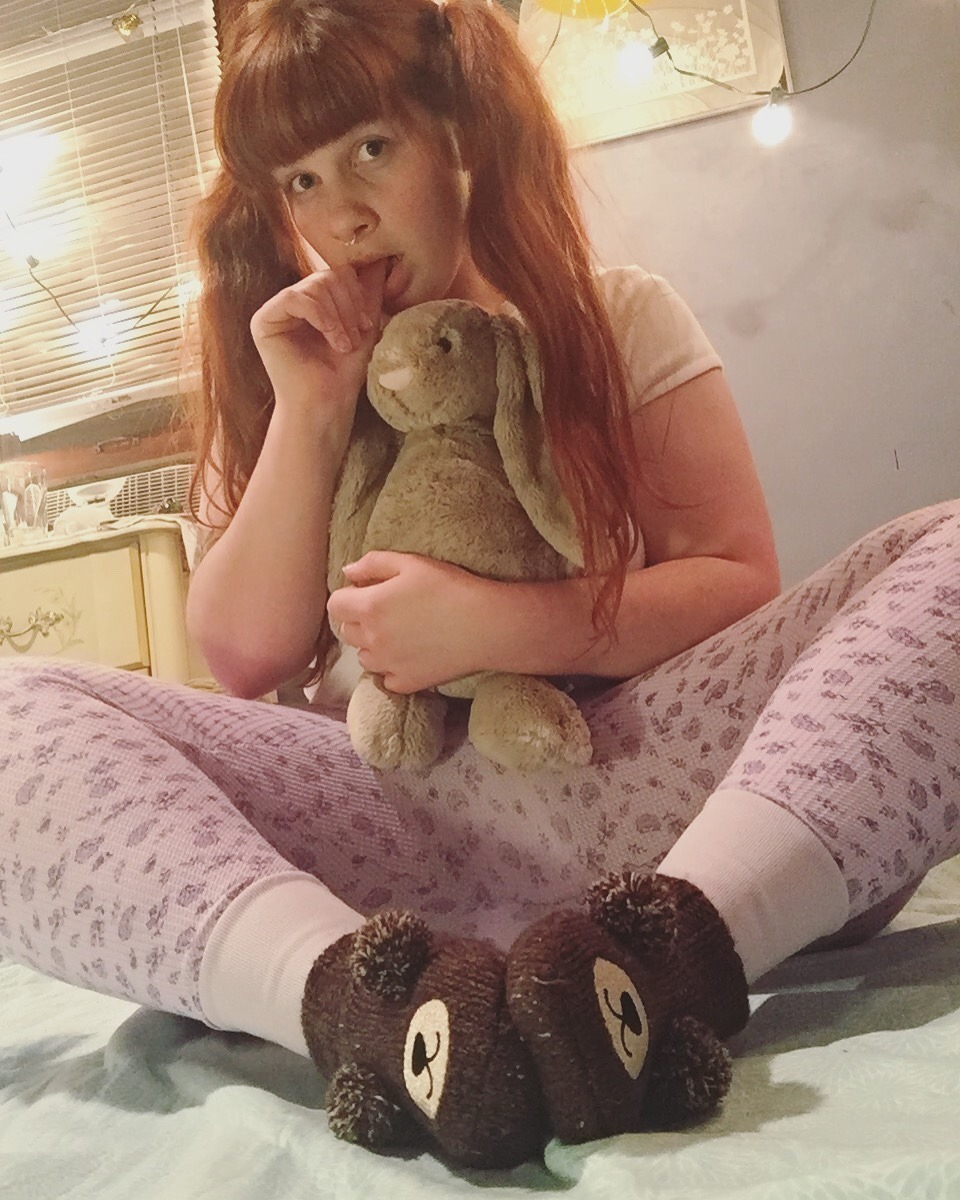 crinklebug:  Too shy to ask for a change! Just a bashful little girl.