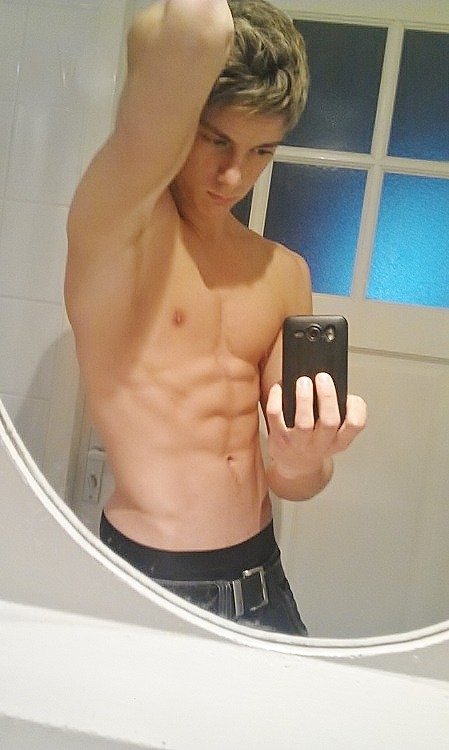 navyl0stb0y:   Follow the blog i reblogged this from, & the original poster, then follow me for soft AND hard stuff - CLICK HERE TO SUBMIT TO NAVYLOSTBOY    Click here and follow my backup blog!!! 