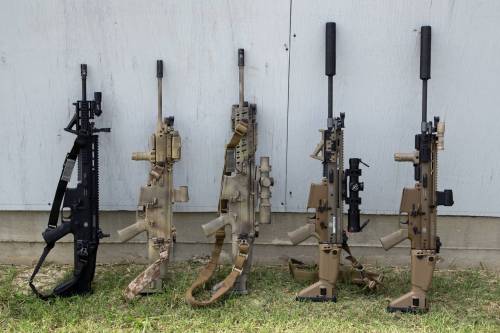 lookatmyguns:  A bunch of amazing Scars  Source: http://imgur.com/2G34w6z 