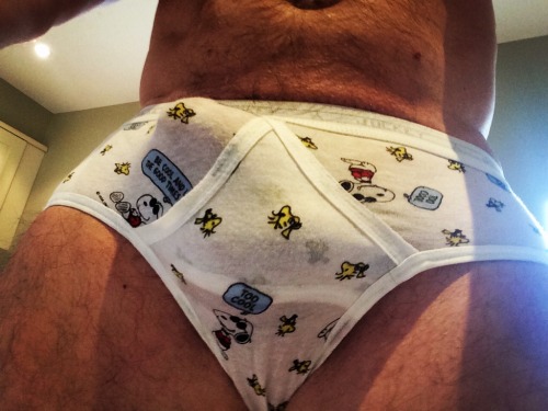 sticky-james:Sure getting me horny these snoopy y-fronts !i think we’ve found the red baron