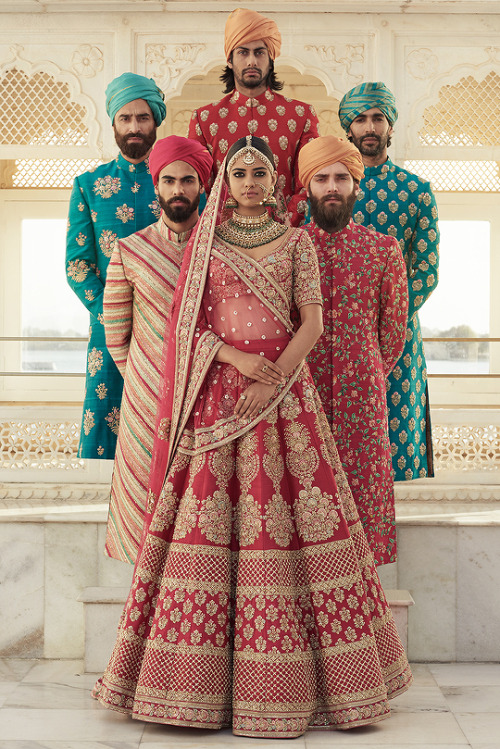 “The Udaipur Collection” by Sabyasachi MukherjeePhotography: Tarun KhiwalModels: Arya Bh